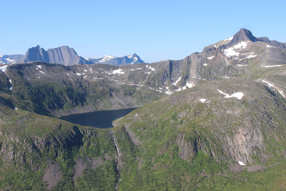 Достижение Hygge (острова Senja, Vesteralen и Lofoten в июле-августе 2019)