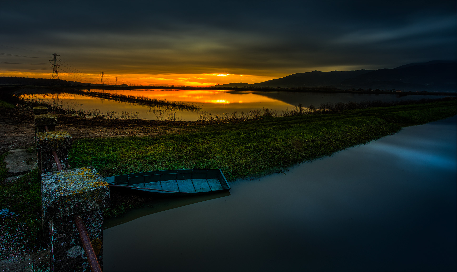 Tramonto sulla palude di morkdaork