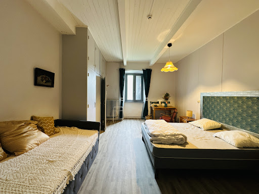 House 3