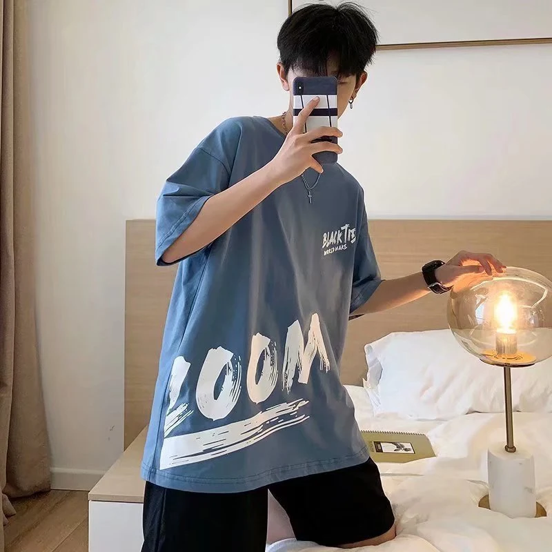 Camiseta Masculina Fashion Soltinha - Base Perfeita para um Visual Moderno e Descontraído - Conforto e Estilo em Uma Só Peça - Ideal para Todas as Ocasiões