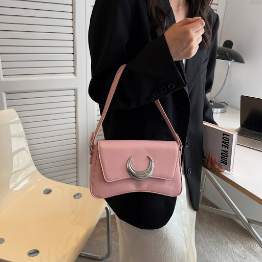 Title 8, Premium Texture Niche Womens All-match Messeng...