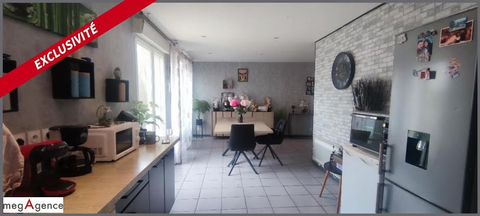 Vente maison 3 pièces 95 m² à Saint-estephe (33180), 140 000 €