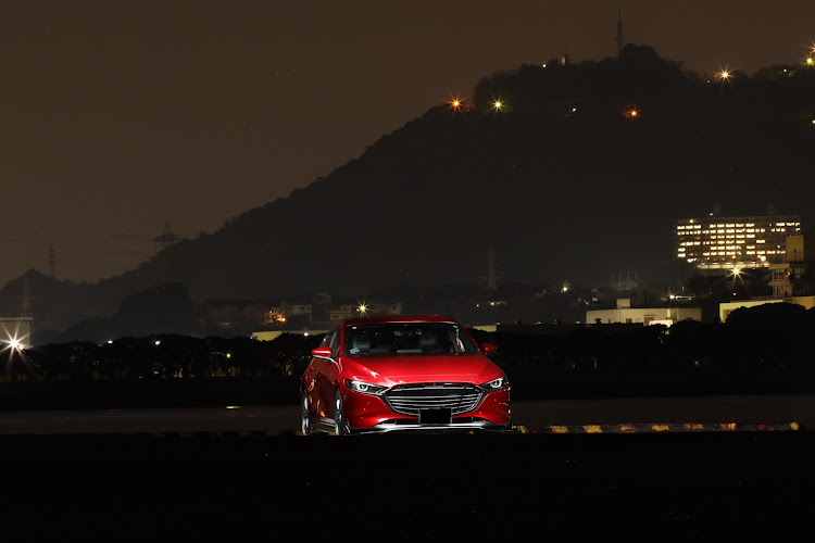 MAZDA3の広島・超朝活・工場萌え・コンテナ映え・ビーバームーン？に関するカスタム事例の投稿画像4枚目