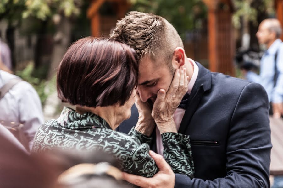 Wedding photographer Iulian Sofronie (iuliansofronie). Photo of 17 September 2015