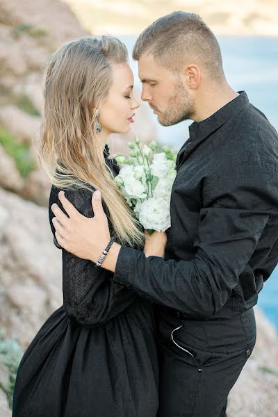 Fotógrafo de casamento Elena Stamo (stamo). Foto de 19 de julho 2019