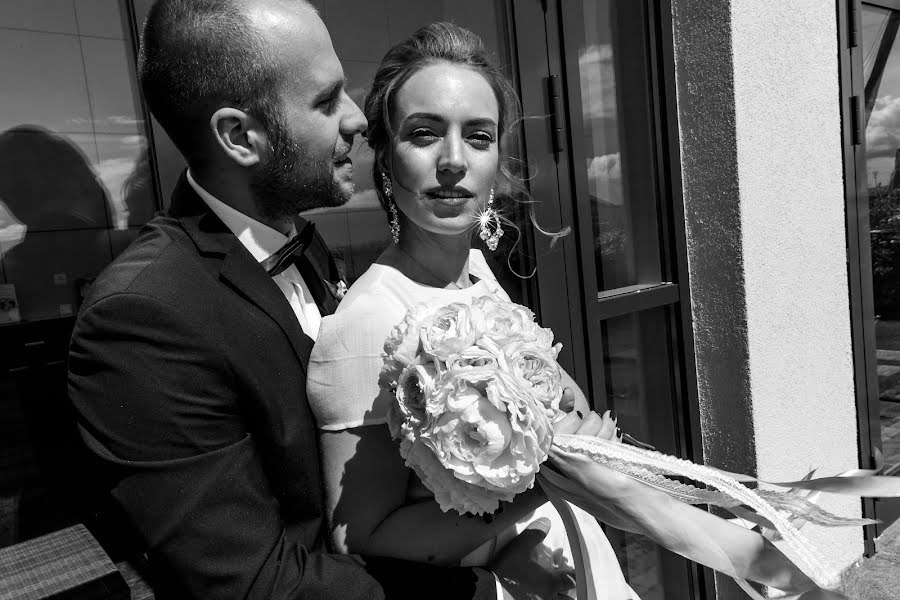 Fotógrafo de bodas Liza Karazhova (lizaka). Foto del 14 de junio 2016