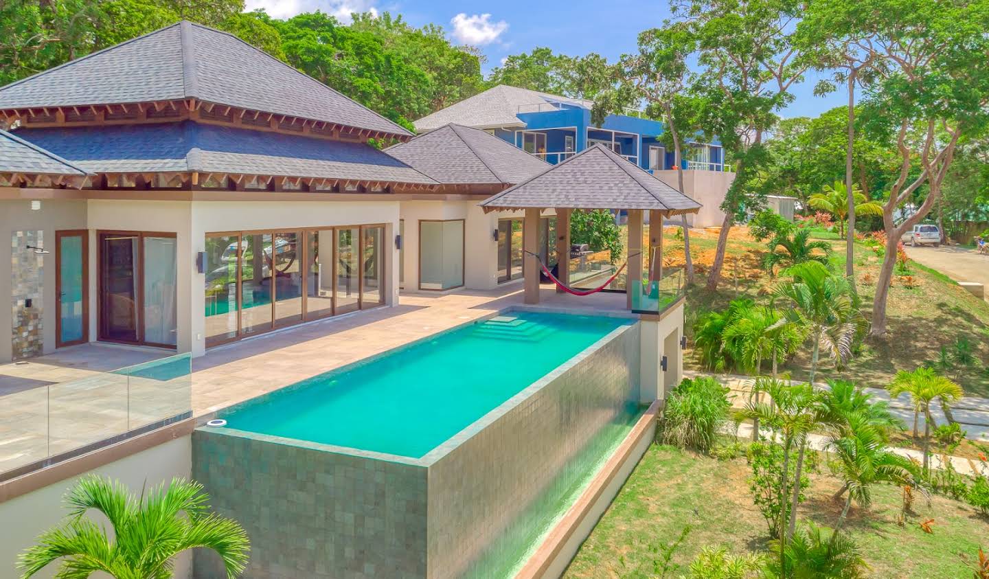 Maison avec piscine et jardin West Bay