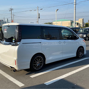 ノア ZRR80G