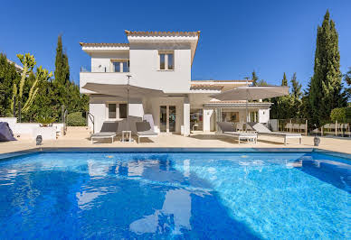 Maison avec piscine et jardin 2