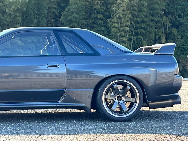 スカイライン GT-Rのブレーキキャリパーが見たいに関するカスタム事例の投稿画像3枚目