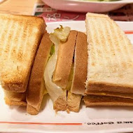 客美多咖啡 Komeda‘s Coffee(八德店)