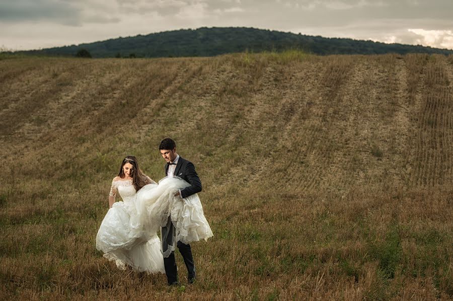 Fotografo di matrimoni Marian Sterea (mariansterea). Foto del 21 agosto 2016