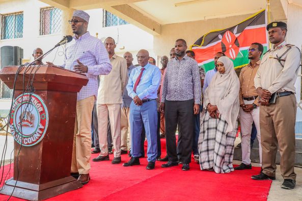 Wajir Governor Ahmed Abdullahi speaking outside his office when he hosted top government officials from the ministry of water led by PS Paul Rono in launching water tracking.
