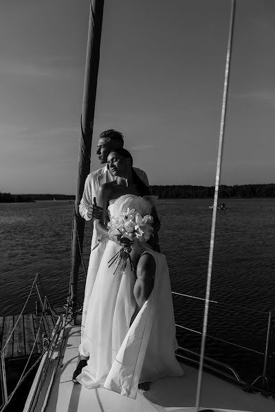 Wedding photographer Valeriya Ezerskaya (ezerskayalera). Photo of 25 January