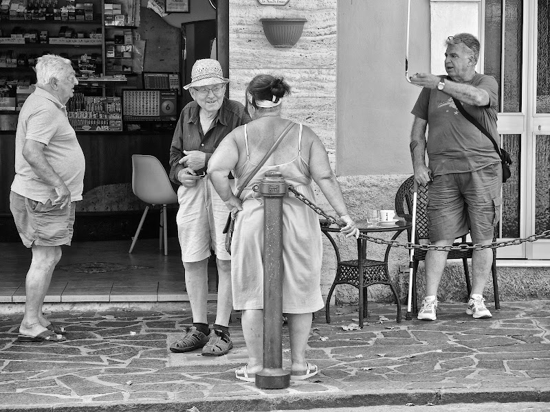 Quattro amici al bar. di sangiopanza