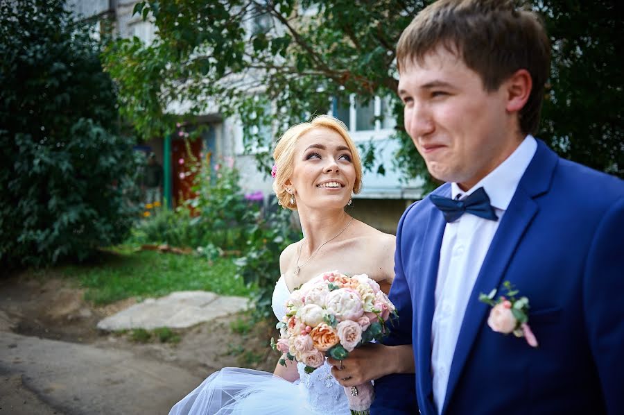 Fotógrafo de casamento Aleksandr Veselov (alexanderv). Foto de 9 de outubro 2015