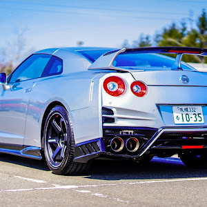 NISSAN GT-R R35