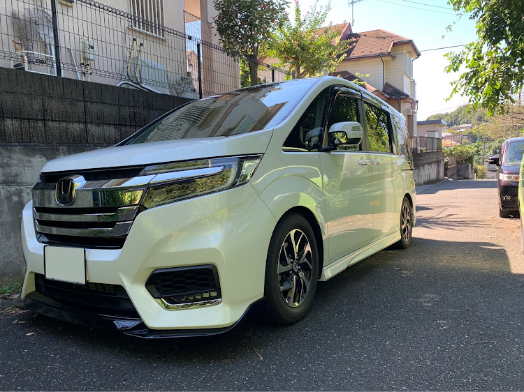 ステップワゴンスパーダのいつもありがとうございます・ホイール交換・車検仕様に関するカスタム事例の投稿画像1枚目