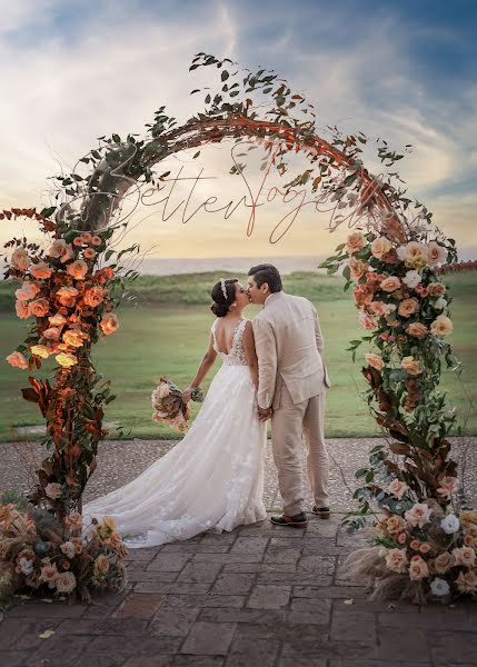 Fotógrafo de casamento Carlos Medina (carlosmedina). Foto de 12 de dezembro 2022