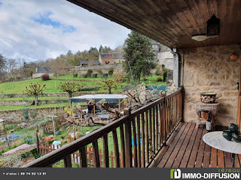 maison à La Roche-Canillac (19)