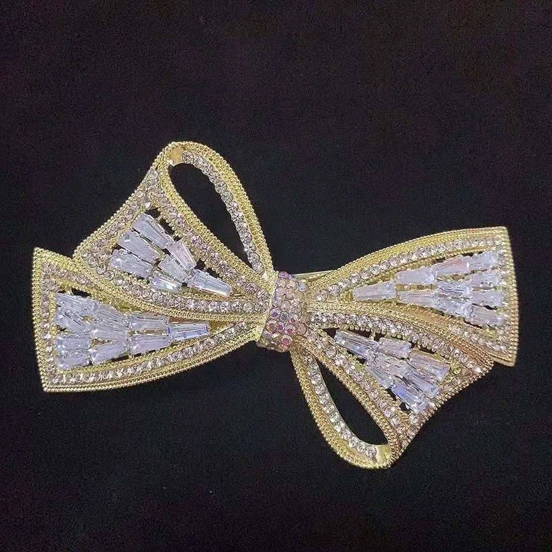 Grote haarspeld strik, lichte luxe haaraccessoire. Verfraai je kapsel met deze elegante haarversiering en straal!