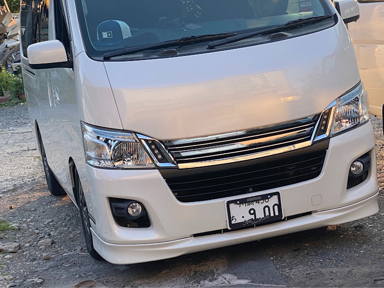 NV350キャラバンの低いようで低くない丁度良い高さ・やりたいことが沢山ありすぎる😅・フォロー&「いいね！」大歓迎です！・3.5インチブロック・バッドフェイスに関するカスタム事例の投稿画像7枚目