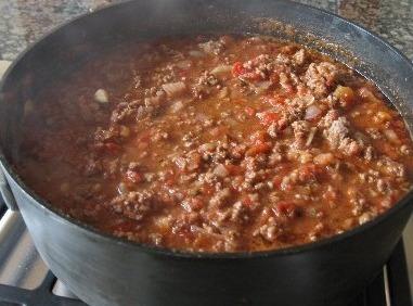 Mom's hamburger soup looks pretty much like this that I found on the internet... but her has kidney beans!