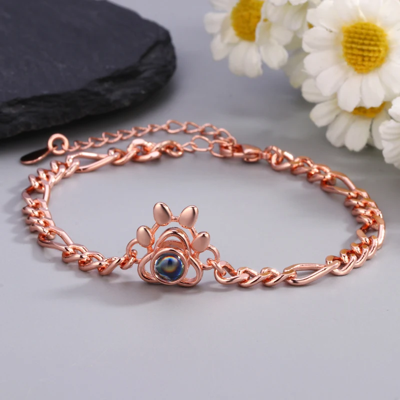 Title 3, Bracelet projecteur de griffes de chien pour fe...