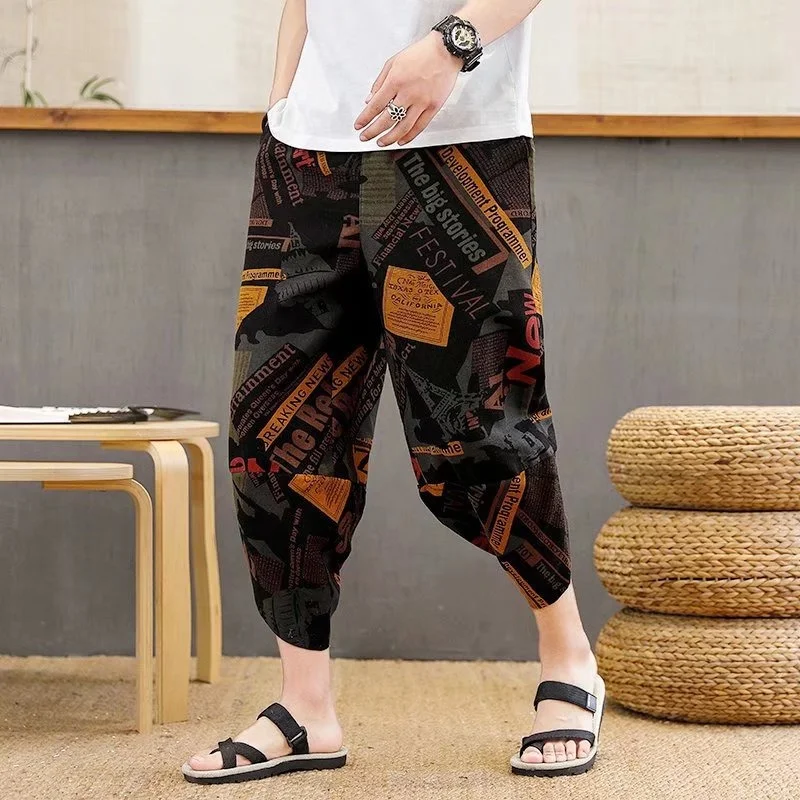 Summer Bloomers muške lanene pantalone širokih nogavica i ležernog kroja, idealne za leto, udobne i prozračne, za maksimalnu slobodu kretanja.