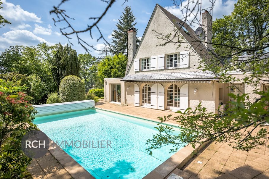 Vente maison 6 pièces 214 m² à Villiers-Saint-Fréderic (78640), 900 000 €