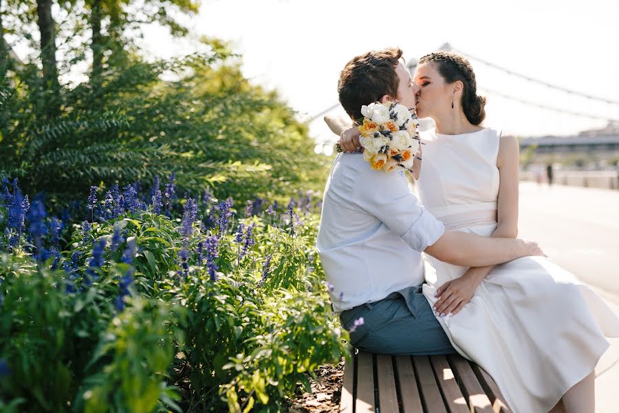 Fotógrafo de bodas Dmitriy Pustovalov (pustovalovdima). Foto del 7 de mayo 2019