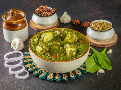 Aloo Palak (Gravy)