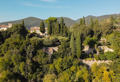 Villa with garden and terrace 4