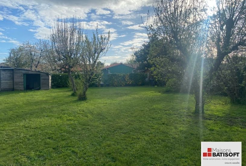  Vente Terrain + Maison - Terrain : 585m² - Maison : 90m² à Izon (33450) 