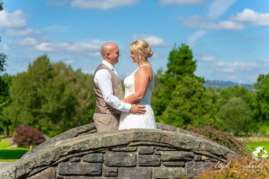 Bryllupsfotograf Lloyd Richards (lloydtog). Bilde av 14 oktober 2019