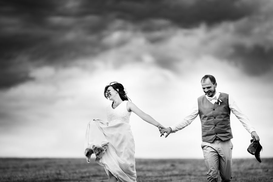 Photographe de mariage Miloš Nejezchleb (milosnejezchle). Photo du 15 août 2018