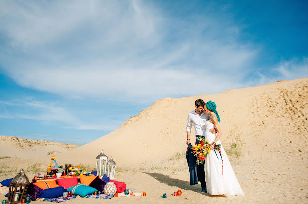 Fotógrafo de casamento Sergey Savchenko (sgsavchenko). Foto de 7 de setembro 2015