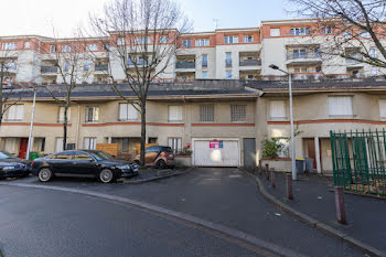 parking à Villeneuve-le-Roi (94)