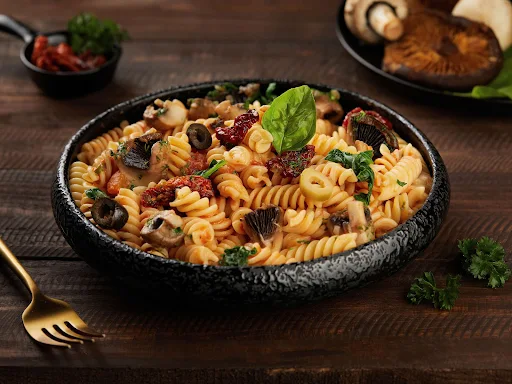 Fusilli With Mushrooms & Spinach