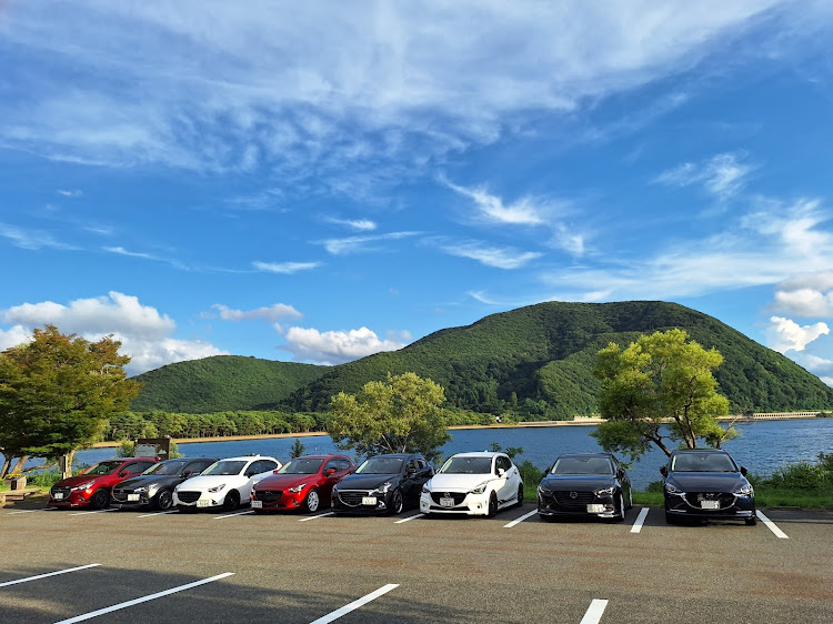 デミオの8月もよろしくお願いします・オフ会に関するカスタム事例の投稿画像2枚目