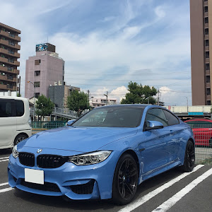 M4 クーペ F82