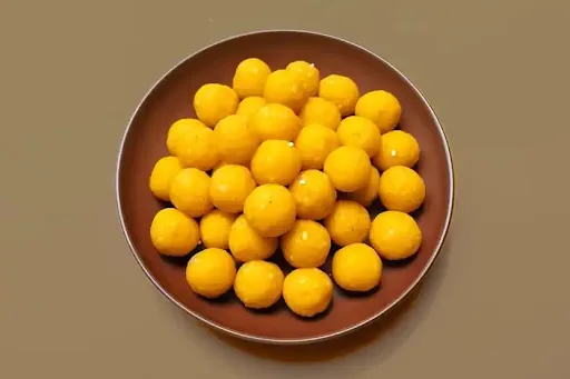 Special Besan Laddu