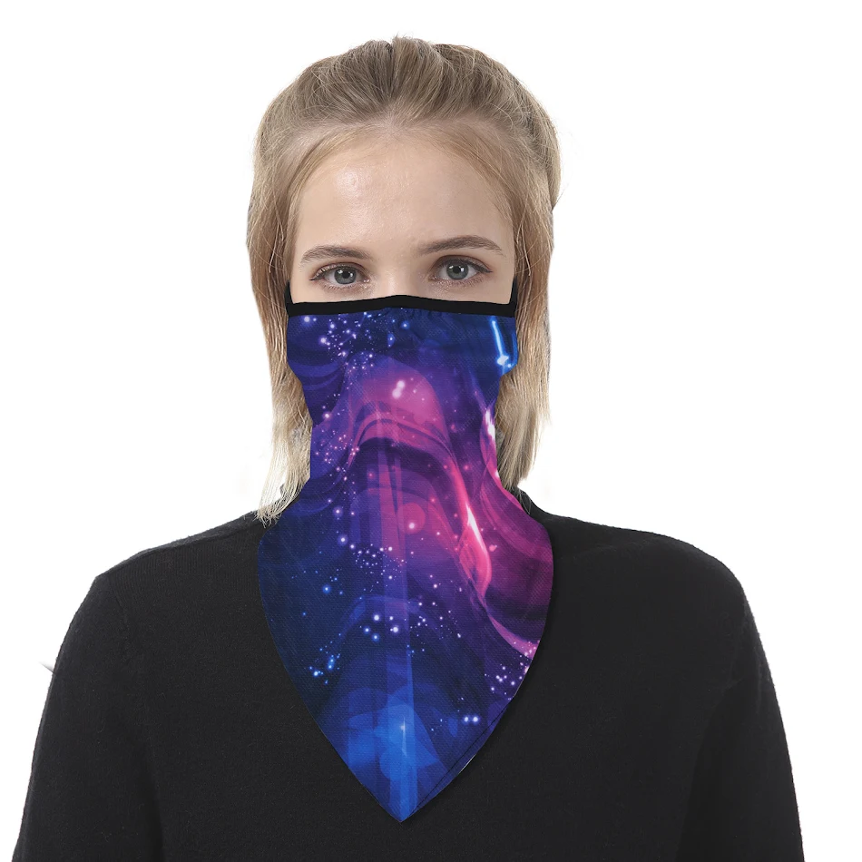Outdoor paardrijden driehoek sjaal met digitale oordruk, beschermt tegen wind en zon, ademend, comfortabel en ideaal voor ruiters.