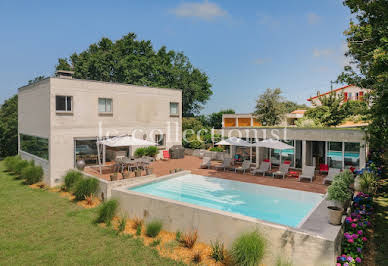 Maison avec piscine 3