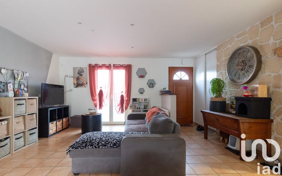 Vente maison 4 pièces 91 m² à Royères (87400), 180 000 €