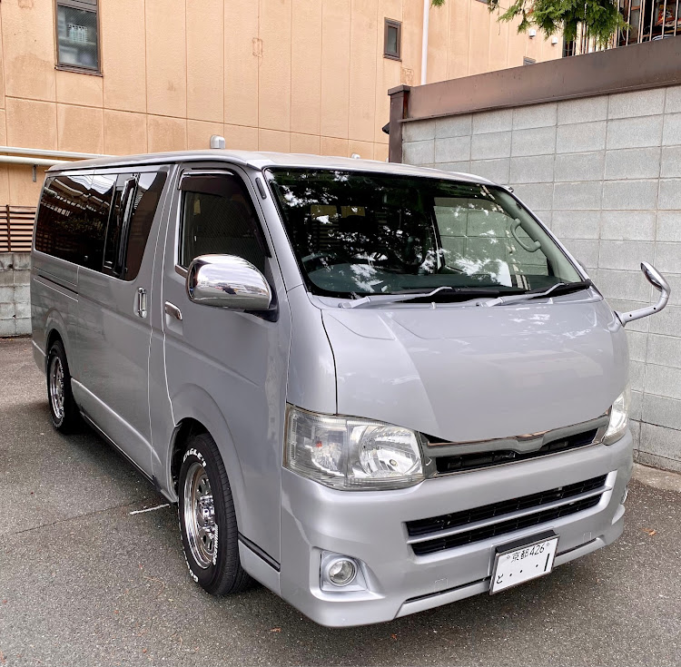 ハイエースバンのY.STYLE・Y.STYLE工房・ZSK.STYLE・同色化・" Stylish Factory "に関するカスタム事例の投稿画像8枚目