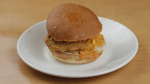 Cheese Sauce Chicken Burger