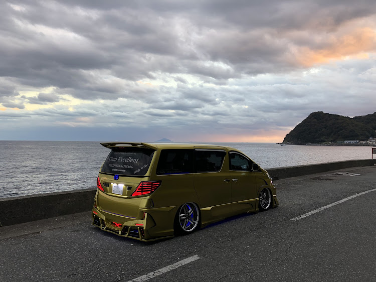 ヴェルファイアのヴェルファイア・海に関するカスタム事例の投稿画像6枚目