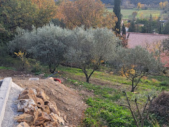 terrain à Pierrefeu-du-Var (83)