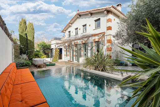 Maison avec piscine 1